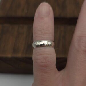Size 3.25 Sterling Silver Small Lines Pattern Ring A1220